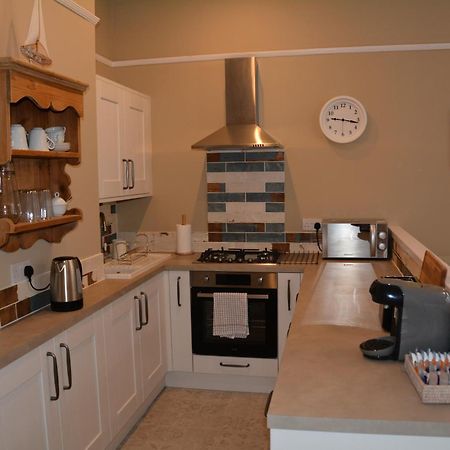 קרומר The Fabulous Number Two Apartment A Cosy Coastal Getaway מראה חיצוני תמונה